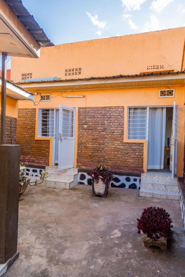 Auberge La Caverne Kigali Exterior foto